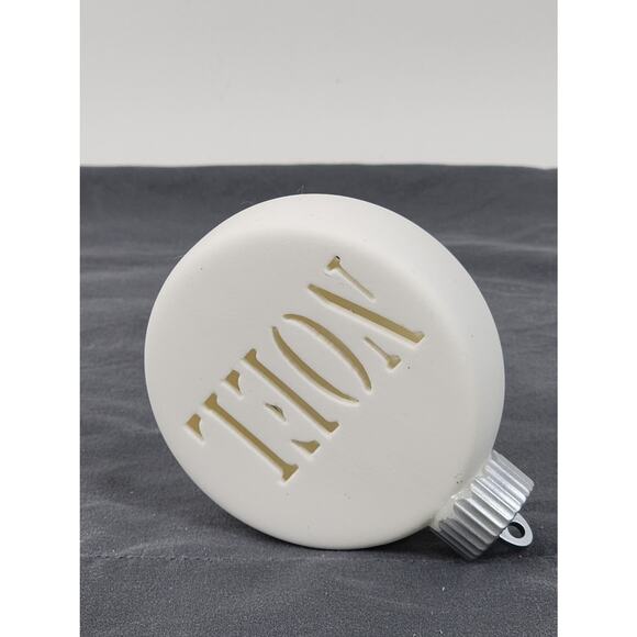 Vintage White Ceramic Bisque LED Lighted Hanging "NOEL" 2-Sided Ornament - Picture 3 of 5